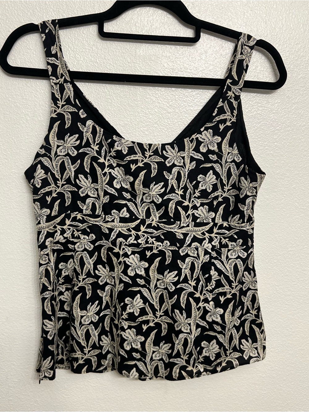 GAP Vintage Y2K Black White Floral Babydoll Tank Top Camisole Size M - Picture 6 of 9